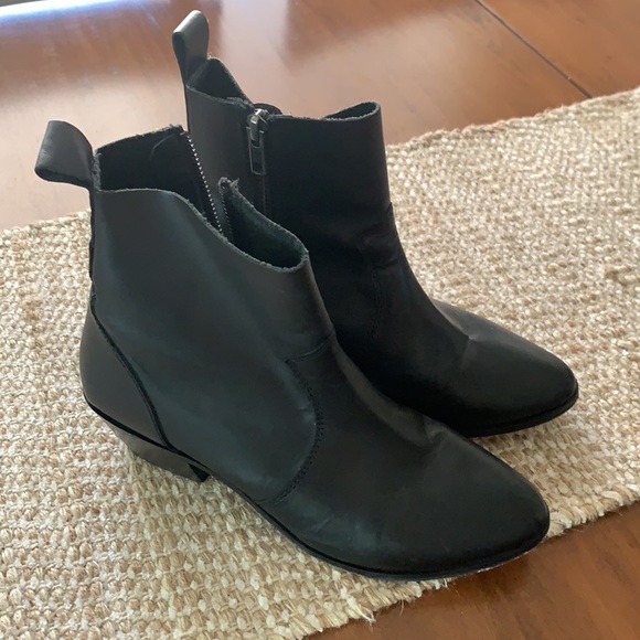 REPORT Leather Chelsea Boots - Picture 11 of 11